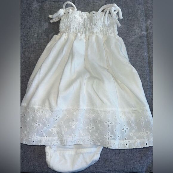 Splendid Dress with Bloomer 6-12m - Picture 2 of 2